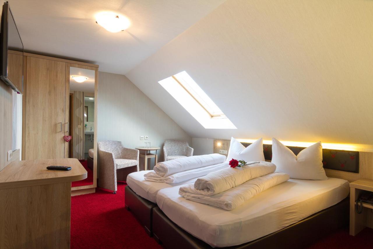 Landhotel Zur Gruenen Kutte Bernshausen Exteriör bild